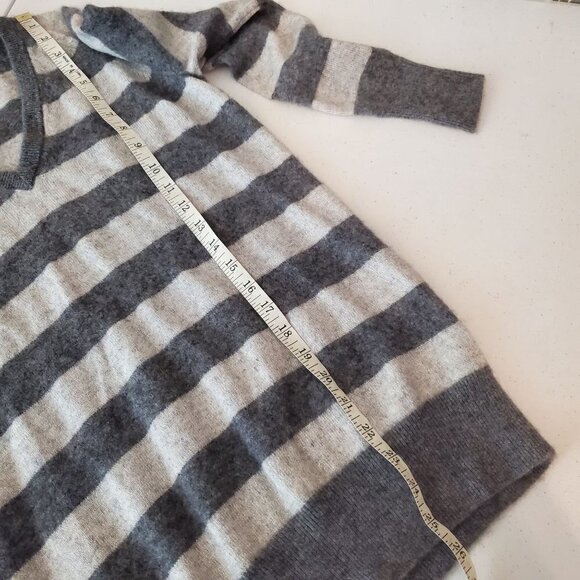 Equipment Femme Cashmere Sweater Gray Metallic Stripes XS V-neck Y2k - Picture 5 of 12